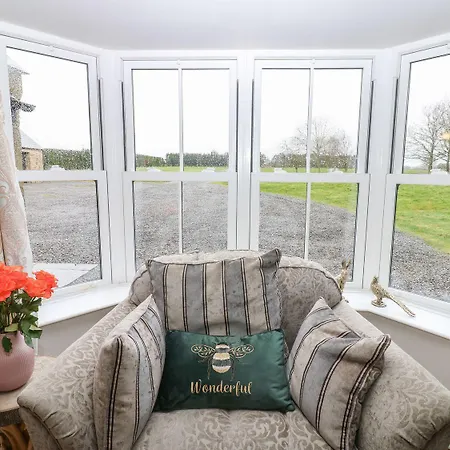 Hollymoor Hall Farm *
